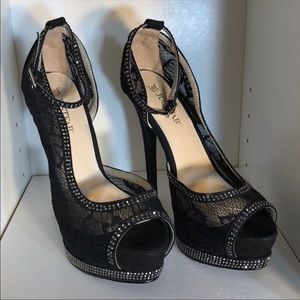 JustFab Size 6.5 Black Heels